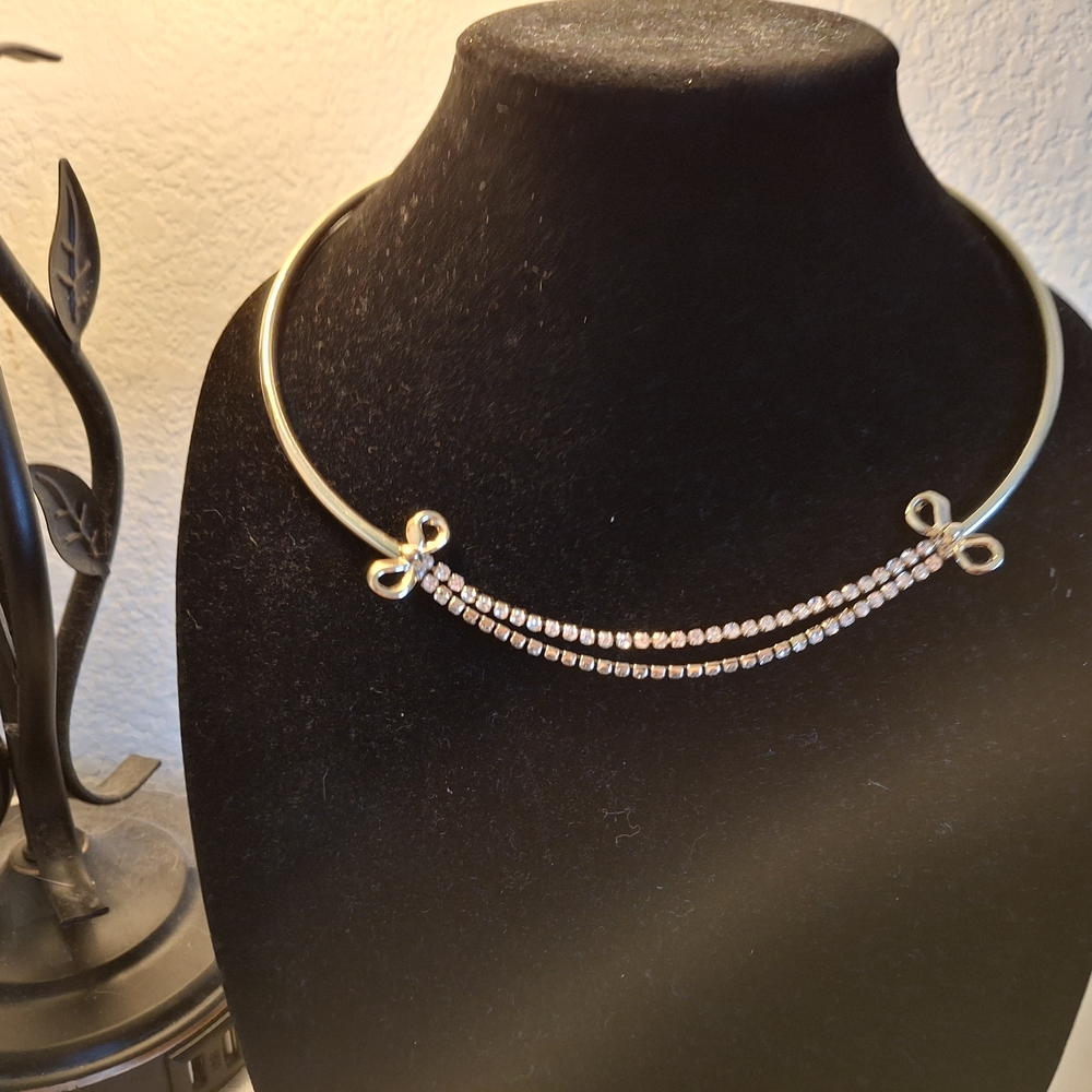 Elegant Gold and Silver Necklace